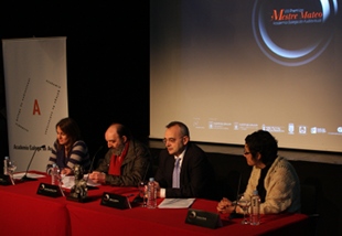 Cabaleiro, na presentación dos premios, con Tania Rodríguez, 'Pico' e Vanessa Grela